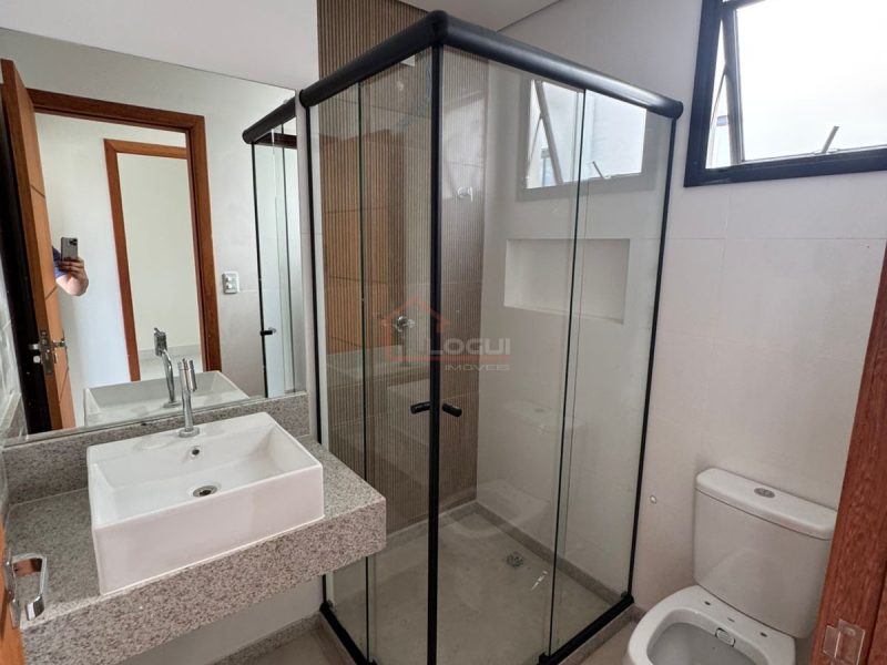 19ee3b6b-2817-458b-952e-b35d7f0c1a08