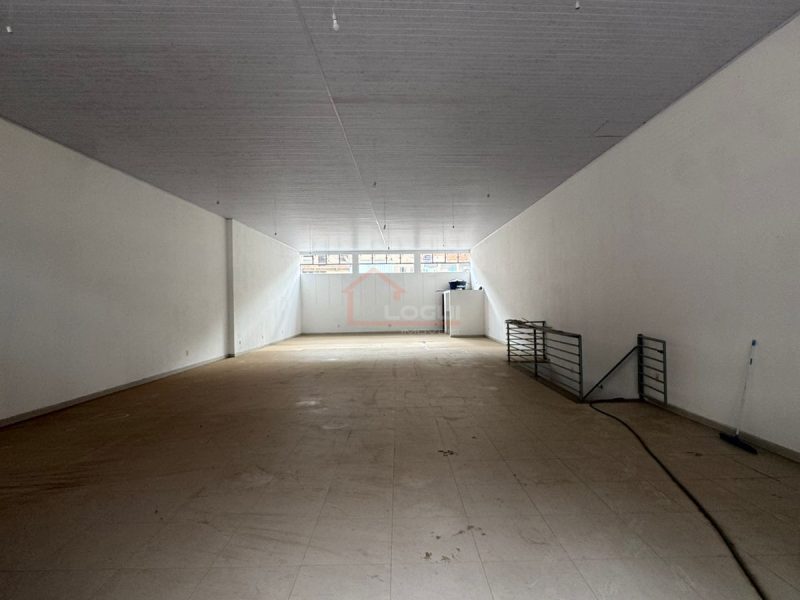 ALUGA-SE – PONTO COMERCIAL EM MANHUAÇU (2)