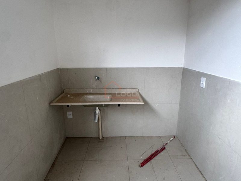 ALUGA-SE – PONTO COMERCIAL EM MANHUAÇU (6)