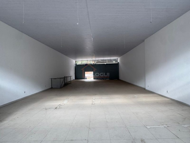 ALUGA-SE – PONTO COMERCIAL EM MANHUAÇU (8)